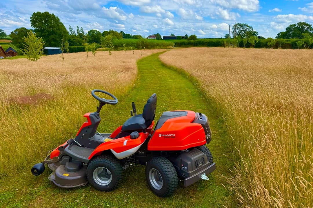 gloucestershire lawn mowing services open garden severn vale countryside